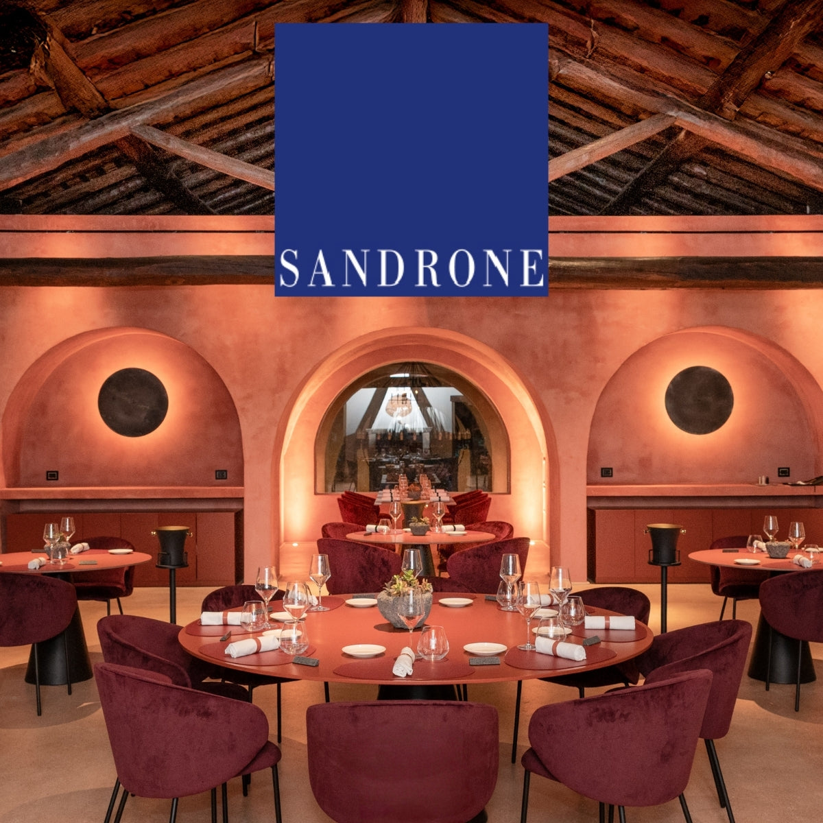 CENA SANDRONE SOCIAL TABLE
